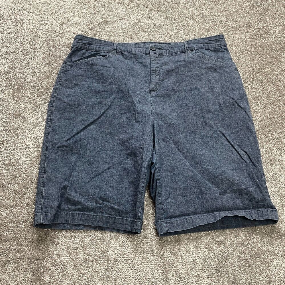 Croft and Barrow Bermuda Shorts womens 18 Blue Chambray Stretch Classic Fit 10"